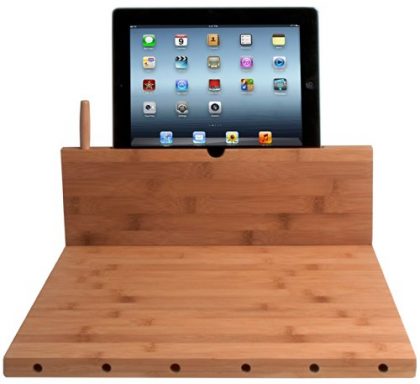 CTA DIGITAL Bamboo Cutting Board with iPad Stand, Stylus and Knife Storage