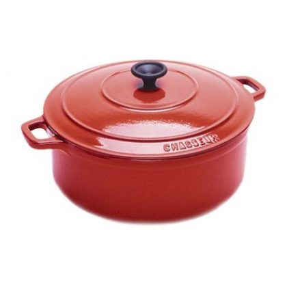 Cast Iron Oval Dutch Oven Color: Red, Size: 6.75-qt.