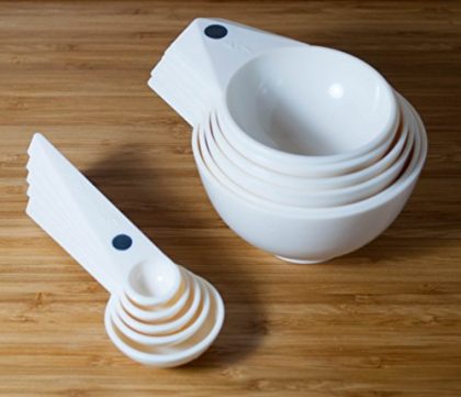 Debbie Meyer Magnetic Measuring Cups & Spoons – Ivory